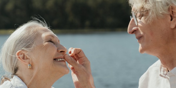 ¿Cómo hacer una limpieza facial en casa?